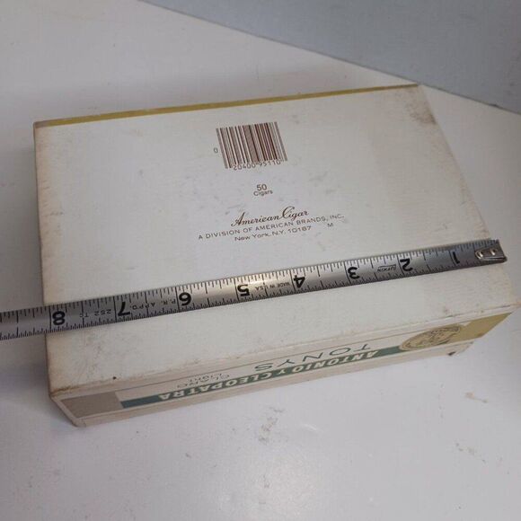 Vintage Cigar Box - Picture 10 of 11